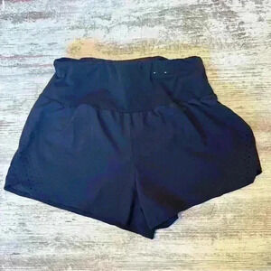 Xersion everair black‎ athletic shorts with pocket women’s size Medium